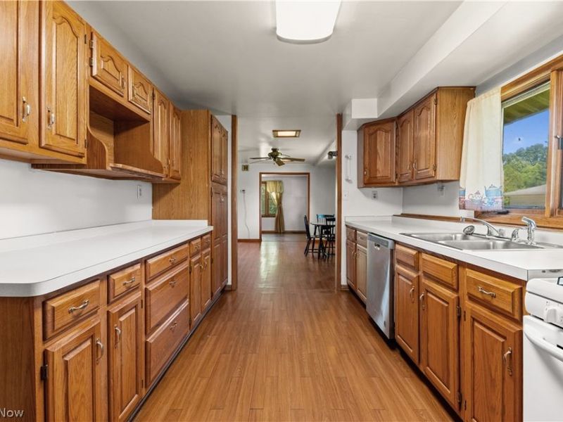 409 Edith Avenue, Akron, OH 44312 Photo 11