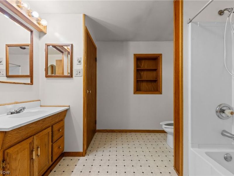 409 Edith Avenue, Akron, OH 44312 Photo 19