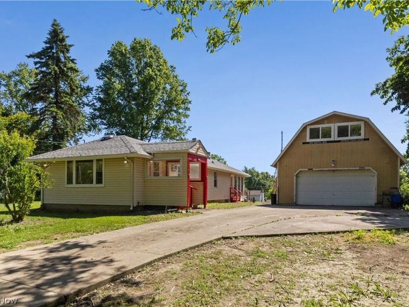 409 Edith Avenue, Akron, OH 44312 Photo 3