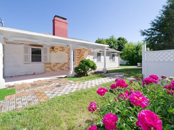 1 Rockland Road Ct, Auburn, MA 01501