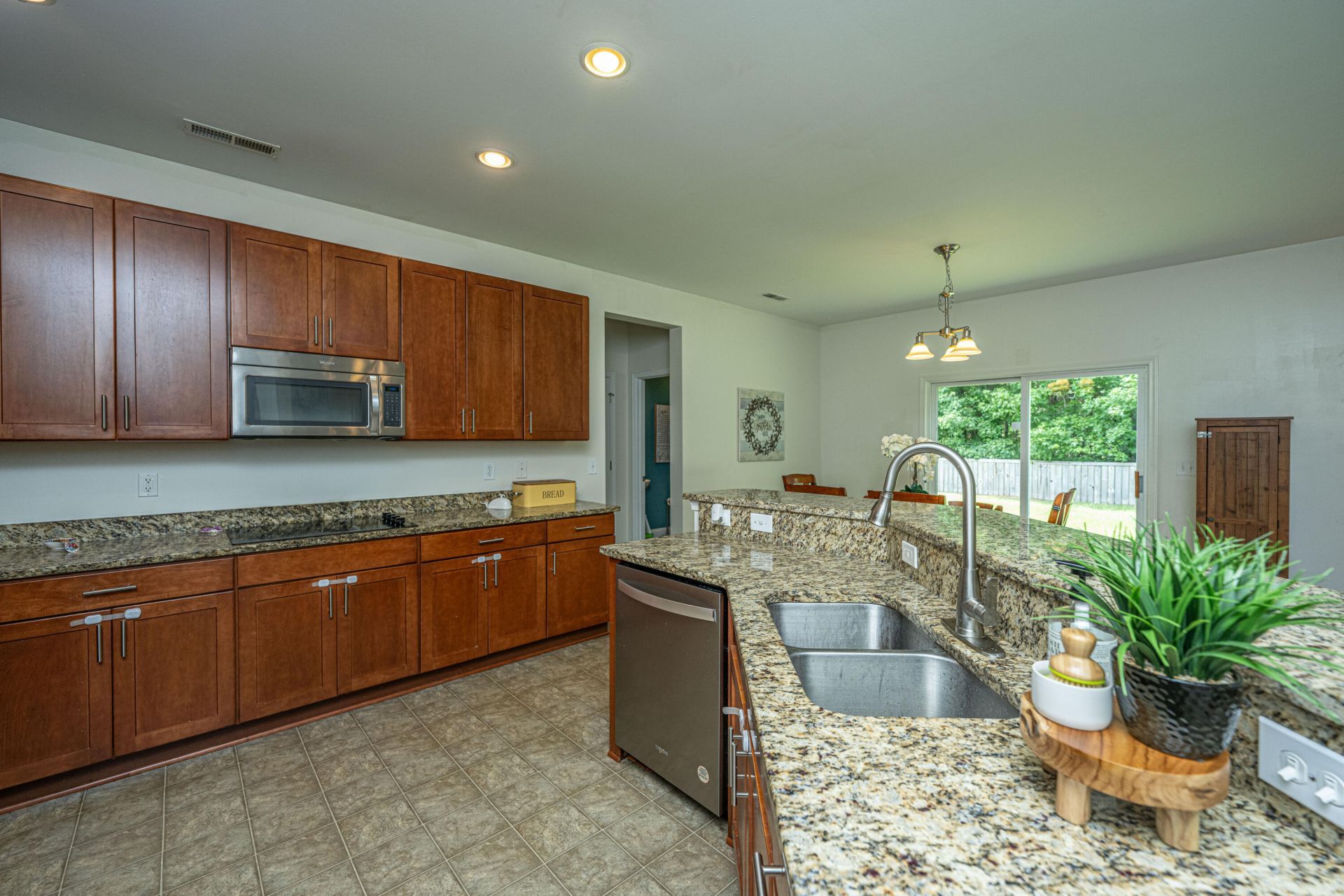 308 Duck Pond Lane Photo 9