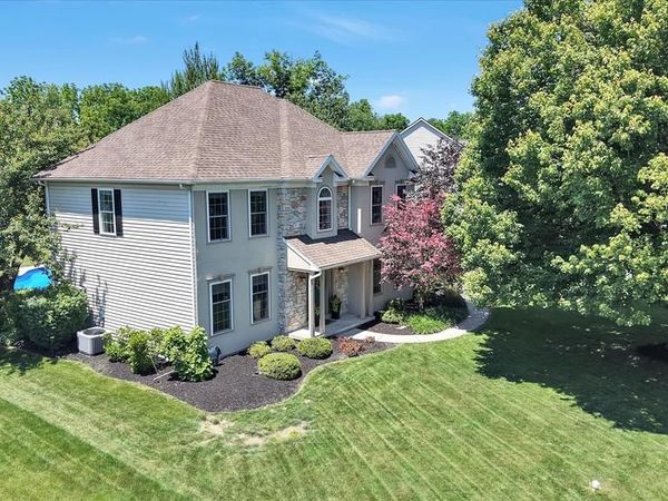 208 SOUTHGATE DRIVE, LANCASTER, PA 17602