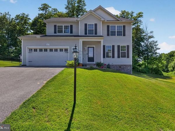 255 KINNEMAN ROAD, ABBOTTSTOWN, PA 17301
