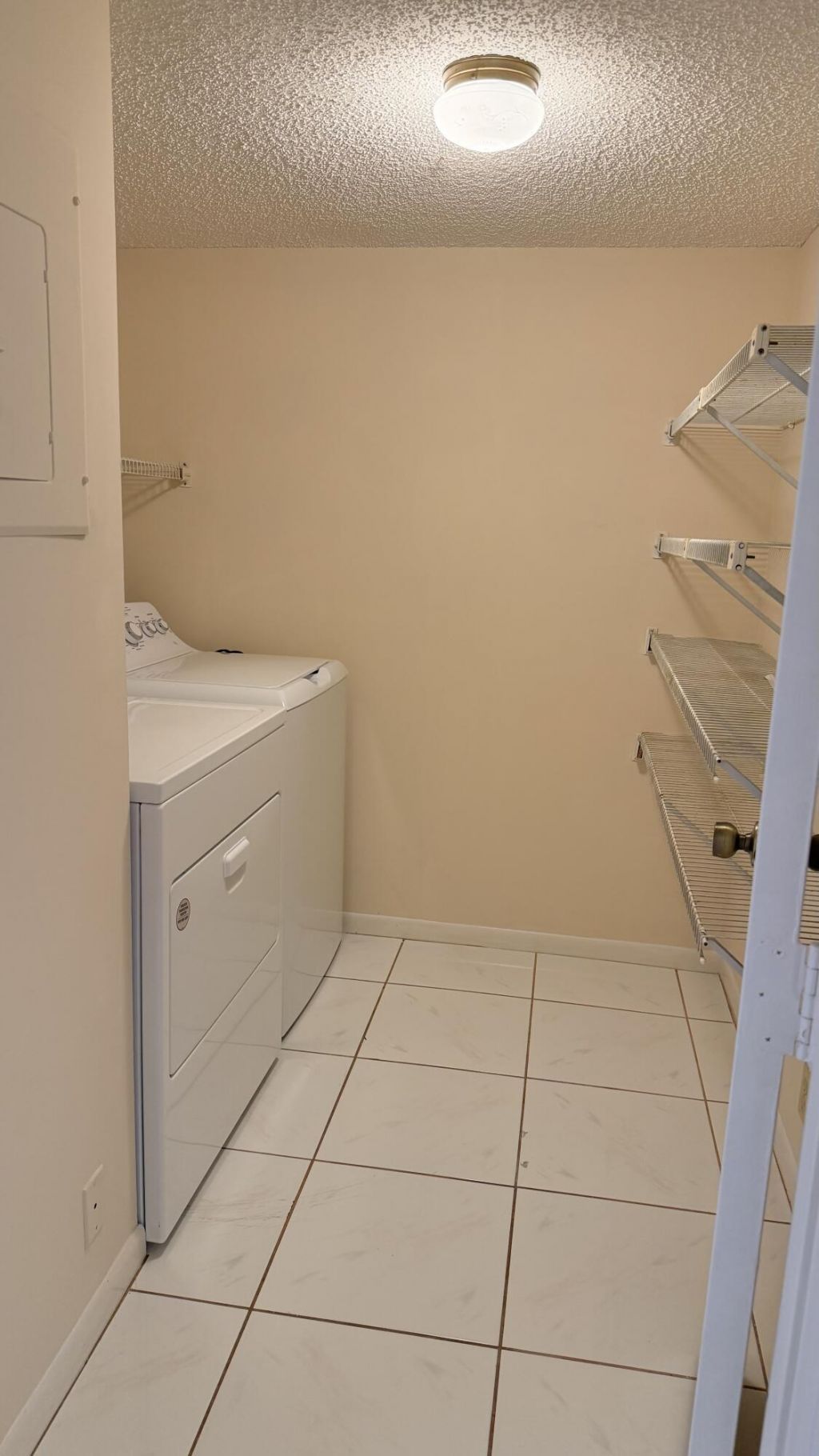 813 Sky Pine Way, Unit F2, Greenacres, FL 33415 Photo