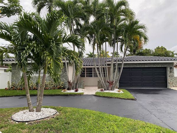 3840 N 42nd Terrace, Hollywood, FL 33021