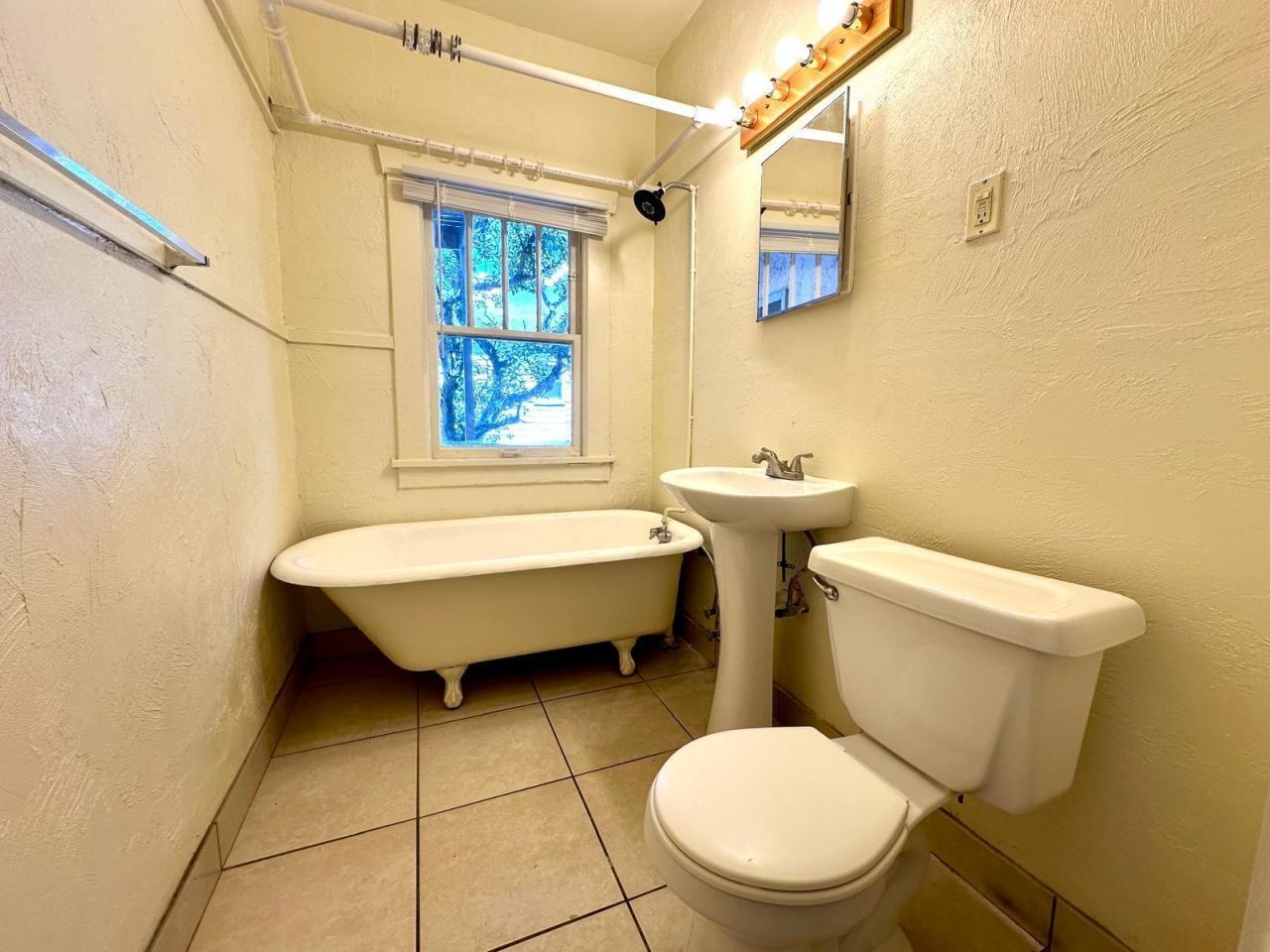 2010 Broward Avenue, Unit 5, West Palm Beach, FL 33407 Photo