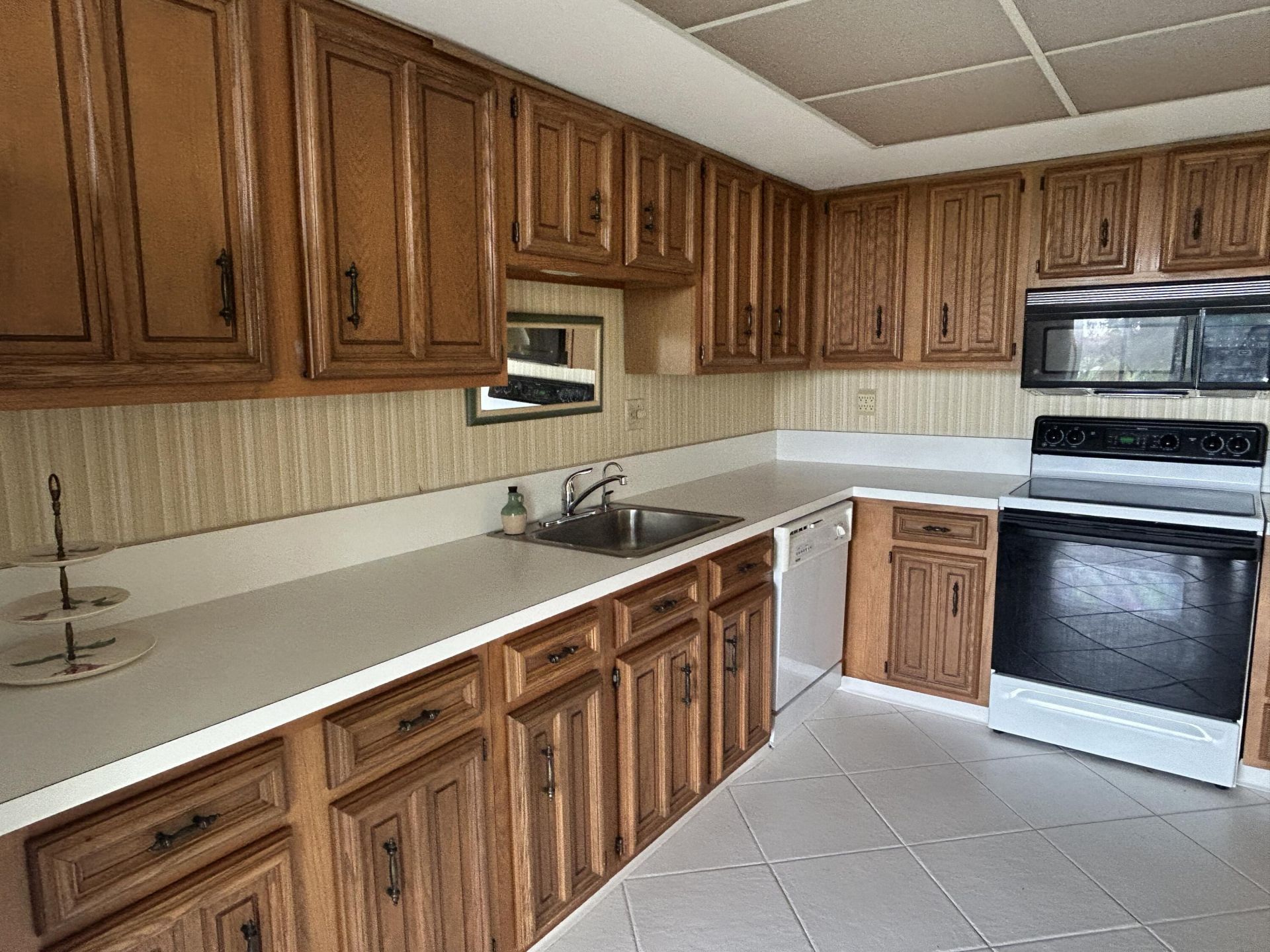 5390 NW Woodland Lakes Drive, Unit 4020, Palm Beach Gardens, FL 33418 Photo