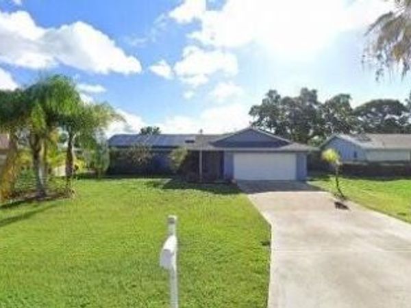 465 SE Asbury Lane, Port St. Lucie, FL 34983
