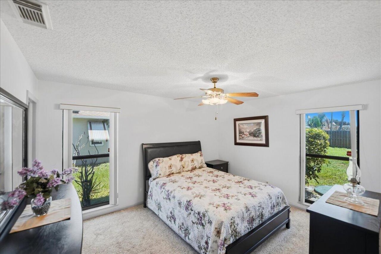 465 SE Asbury Lane, Port Saint Lucie, FL 34983 Photo