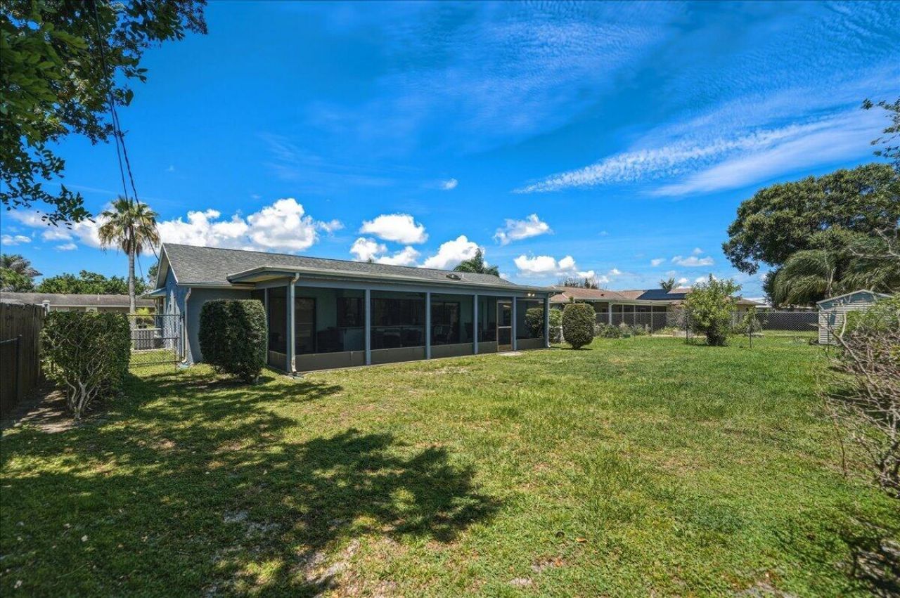 465 SE Asbury Lane, Port Saint Lucie, FL 34983 Photo