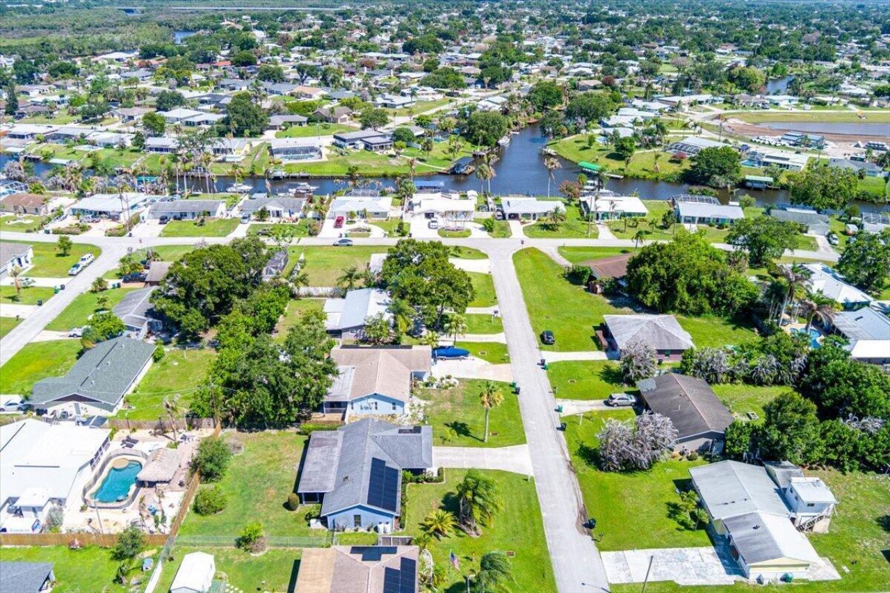 465 SE Asbury Lane, Port Saint Lucie, FL 34983 Photo