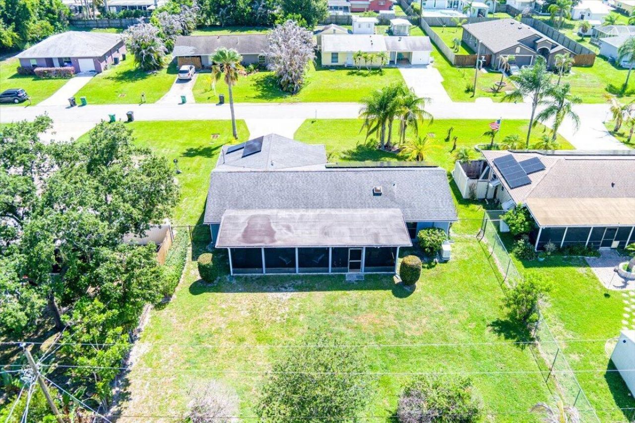 465 SE Asbury Lane, Port Saint Lucie, FL 34983 Photo