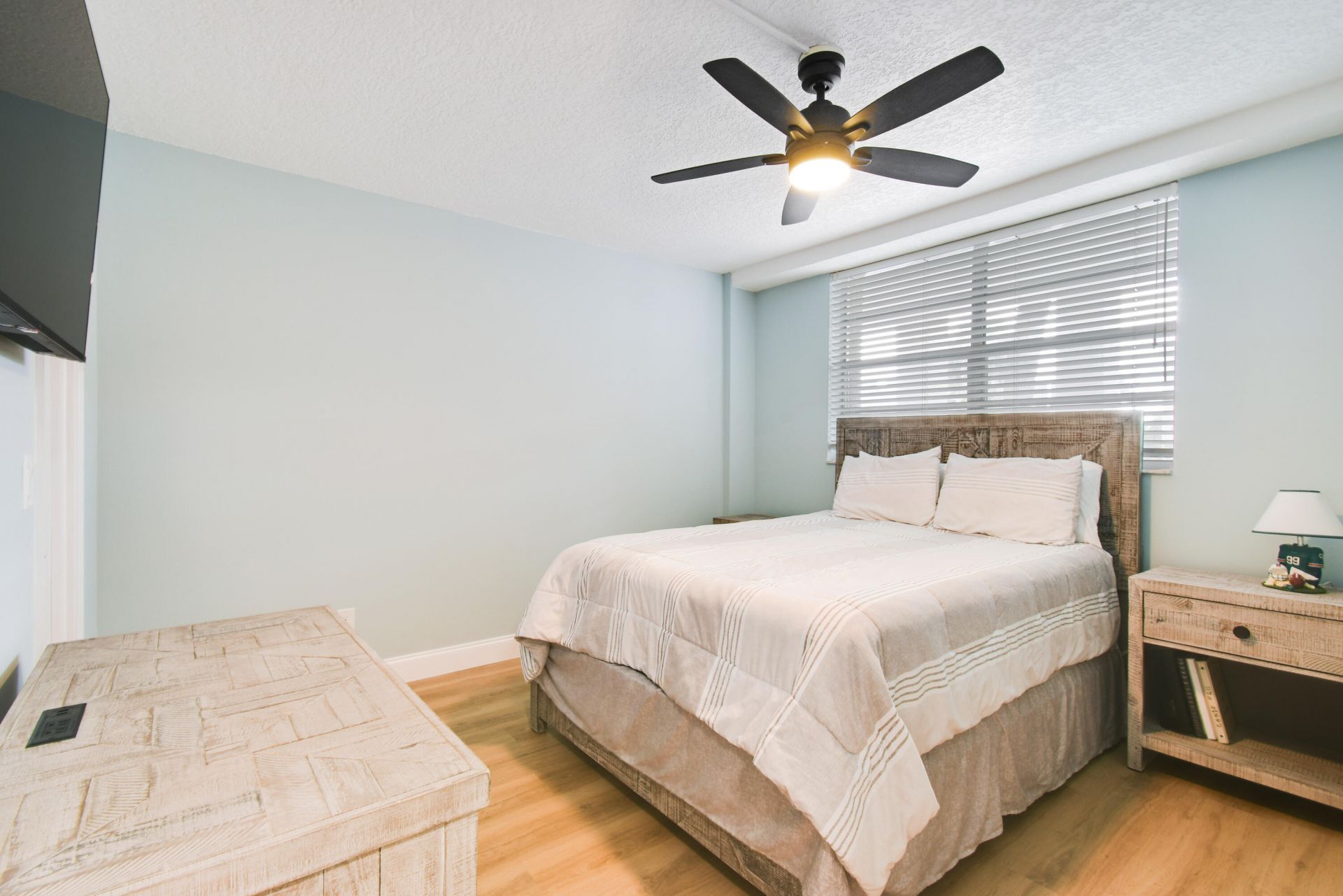 100 Paradise Harbour Boulevard, Unit 211, North Palm Beach, FL 33408 Photo