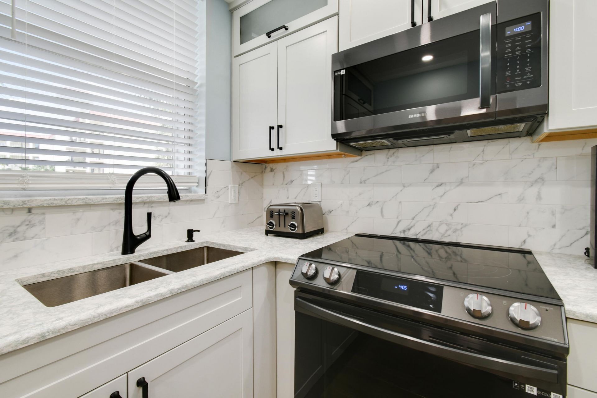 100 Paradise Harbour Boulevard, Unit 211, North Palm Beach, FL 33408 Photo