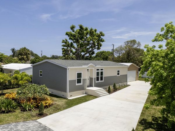 1757 N 12th Ct Court N, Lake Worth Beach, FL 33460