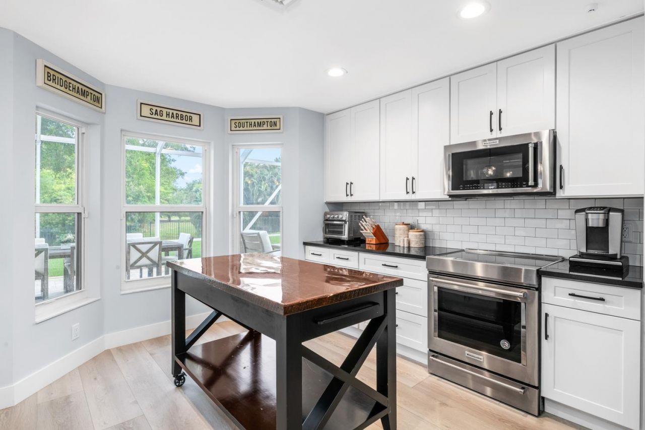 1526 S Club Drive, Wellington, FL 33414 Photo