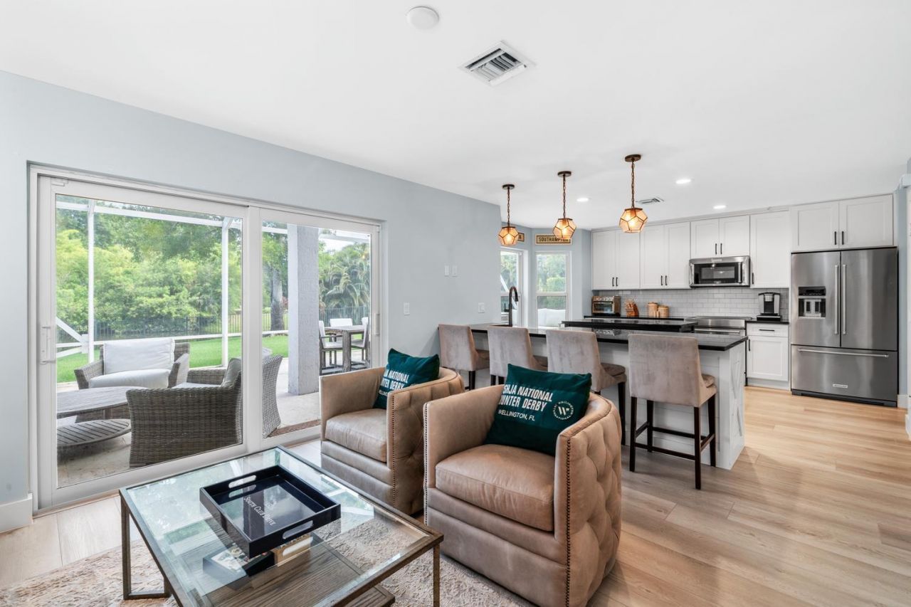 1526 S Club Drive, Wellington, FL 33414 Photo