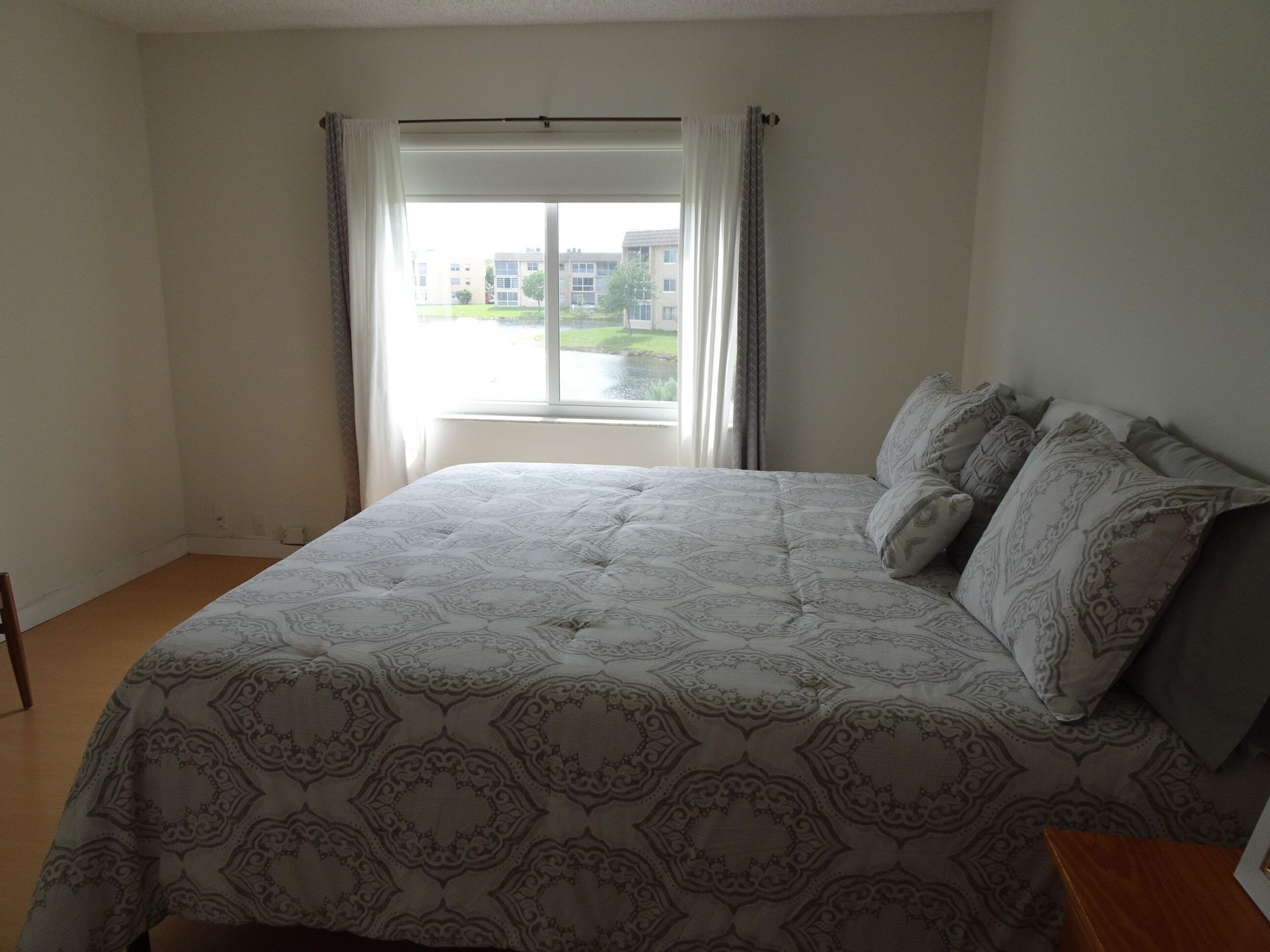 9261 Sunrise Lakes Boulevard, Unit 210, Fort Lauderdale, FL 33322 Photo