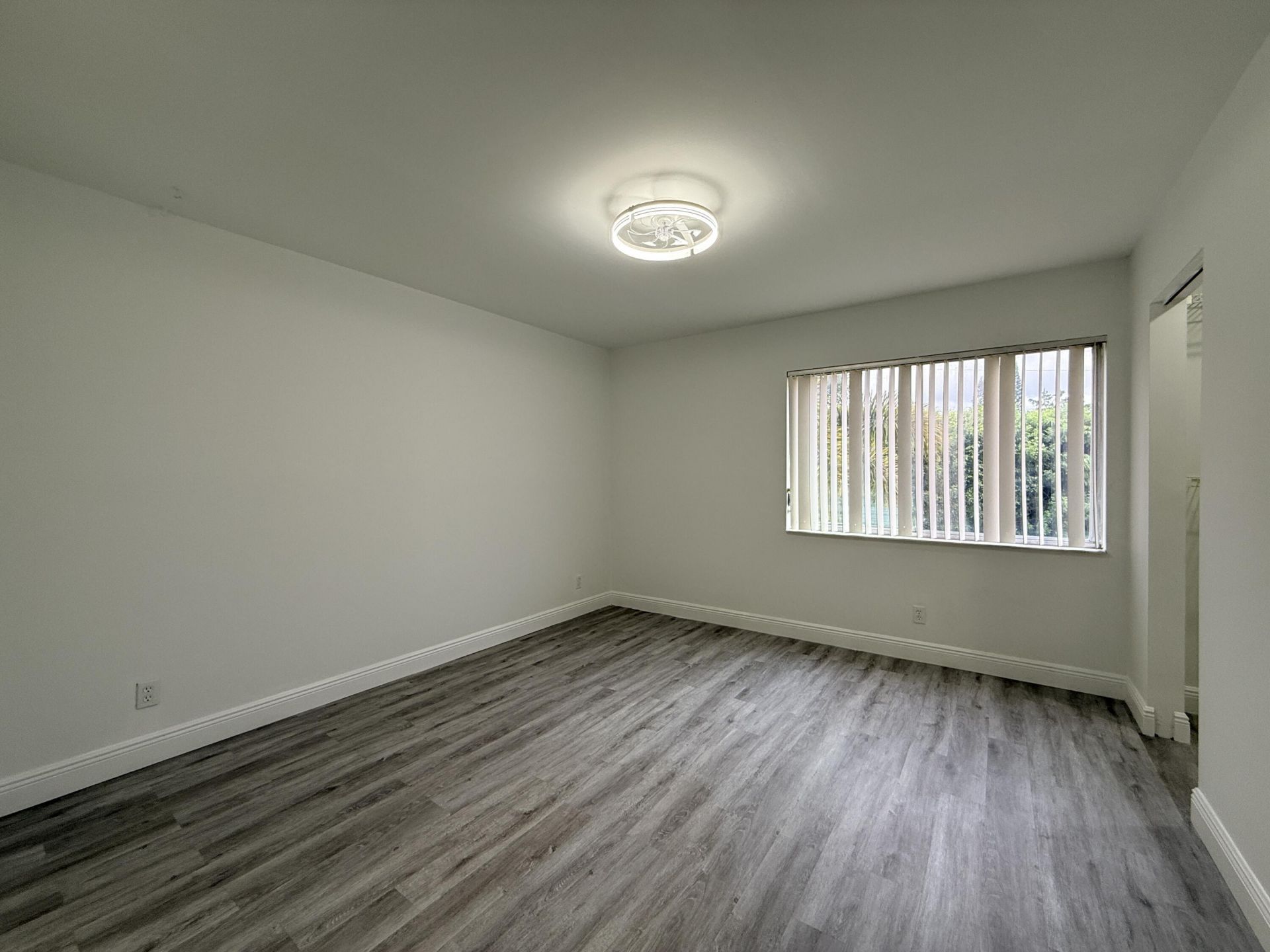 318 Knotty Pine Circle, Unit D-2, Greenacres, FL 33463 Photo