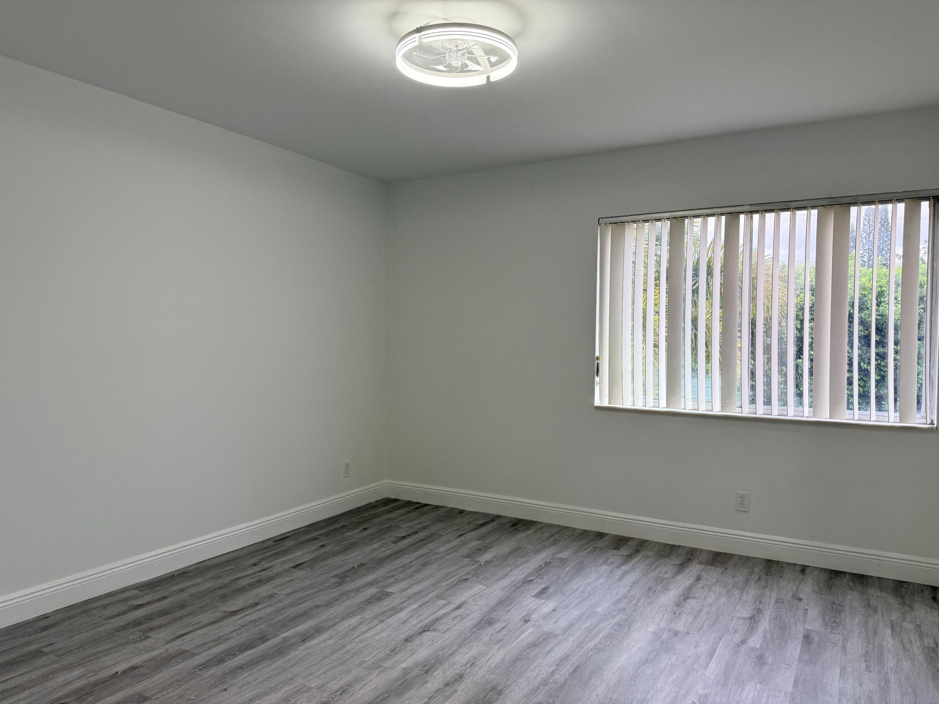 318 Knotty Pine Circle, Unit D-2, Greenacres, FL 33463 Photo