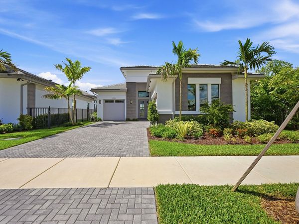13128 Feathering Way, Palm Beach Gardens, FL 33412