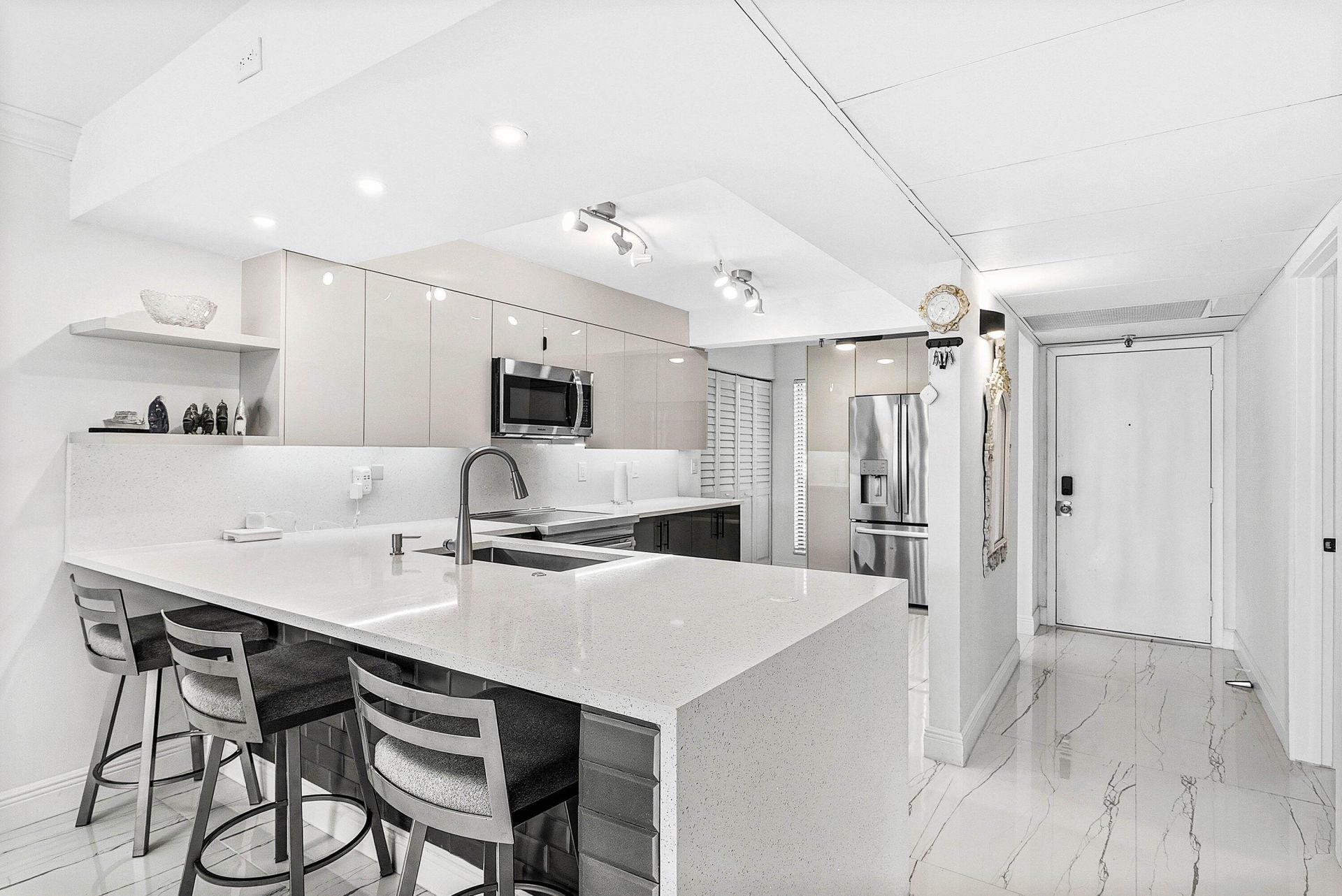 18 Royal Palm Way Way, Unit 109, Boca Raton, FL 33432 Photo