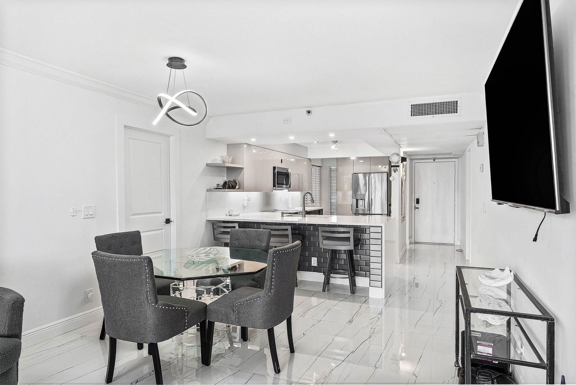 18 Royal Palm Way Way, Unit 109, Boca Raton, FL 33432 Photo