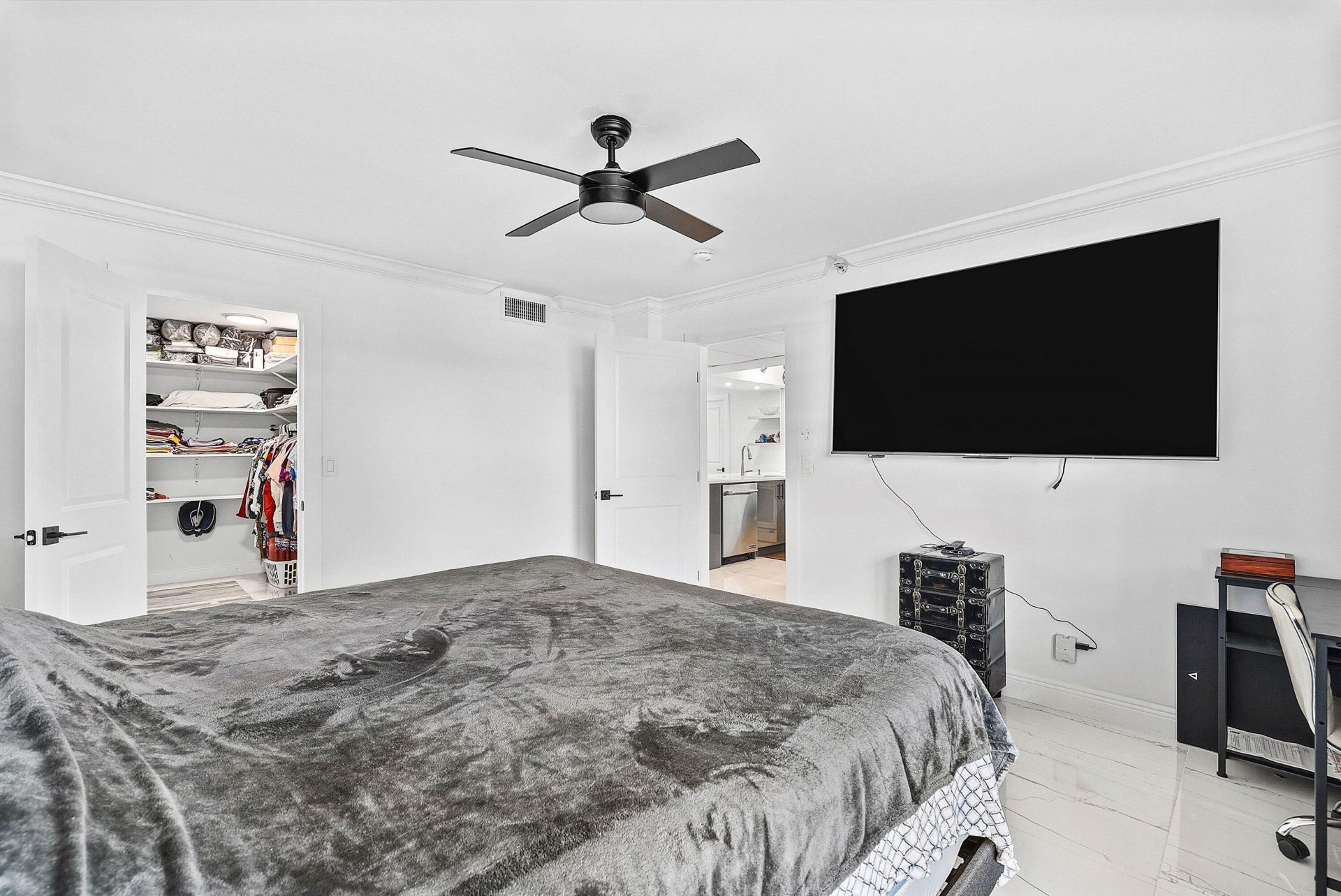 18 Royal Palm Way Way, Unit 109, Boca Raton, FL 33432 Photo
