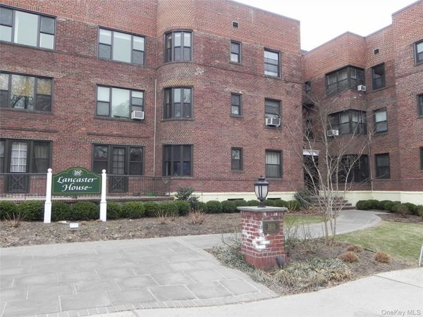 160 S Middle Neck Road , Unit 3A, Great Neck, NY 11021
