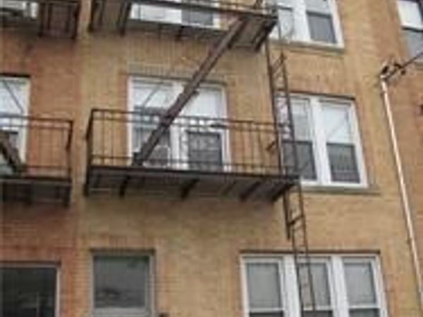 21-07 38th Street , Unit 1R, Astoria, NY 11105