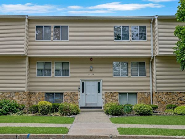 25 College Avenue, Unit 111, Nanuet, NY 10954