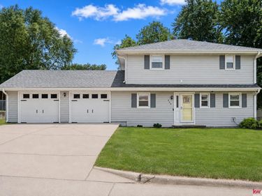 345 Swanson Drive, Syracuse, NE 68446