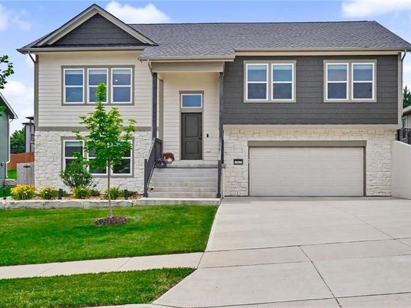 3907 Sweetclover Street, Lawrence, KS 66049