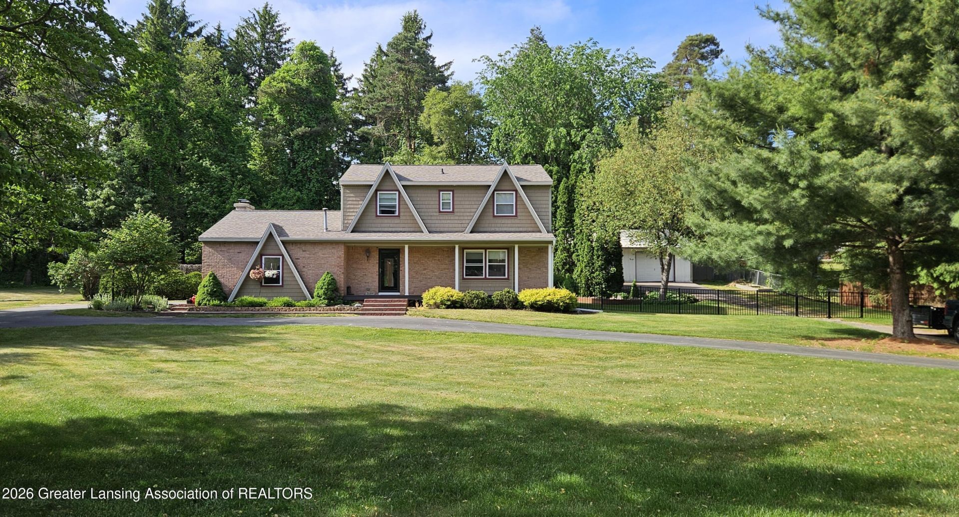 5684 Forest Green Drive, Perry, MI 48872 Main Photo