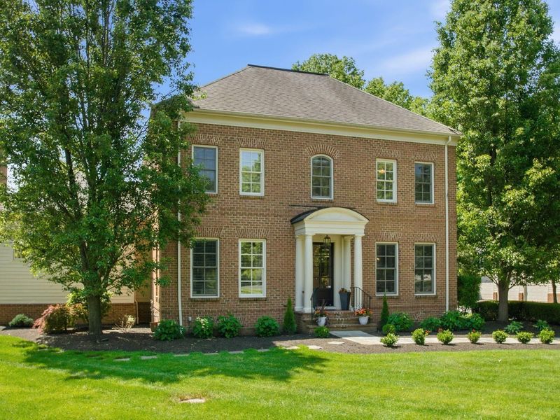 7747 Sutton Place, New Albany, OH 43054 Photo 2