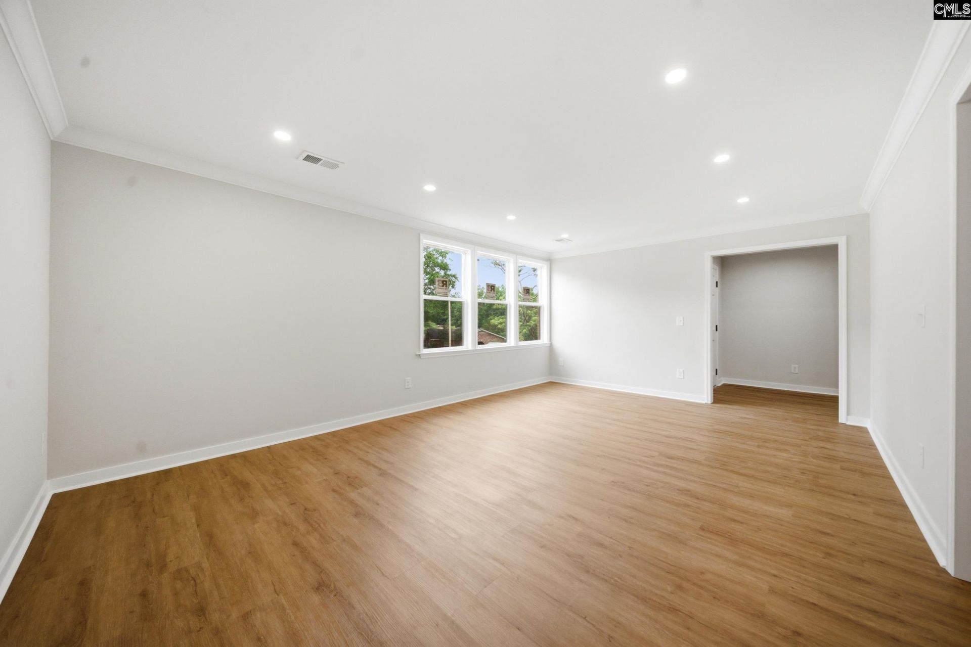 401 Shelton Drive  Photo 5
