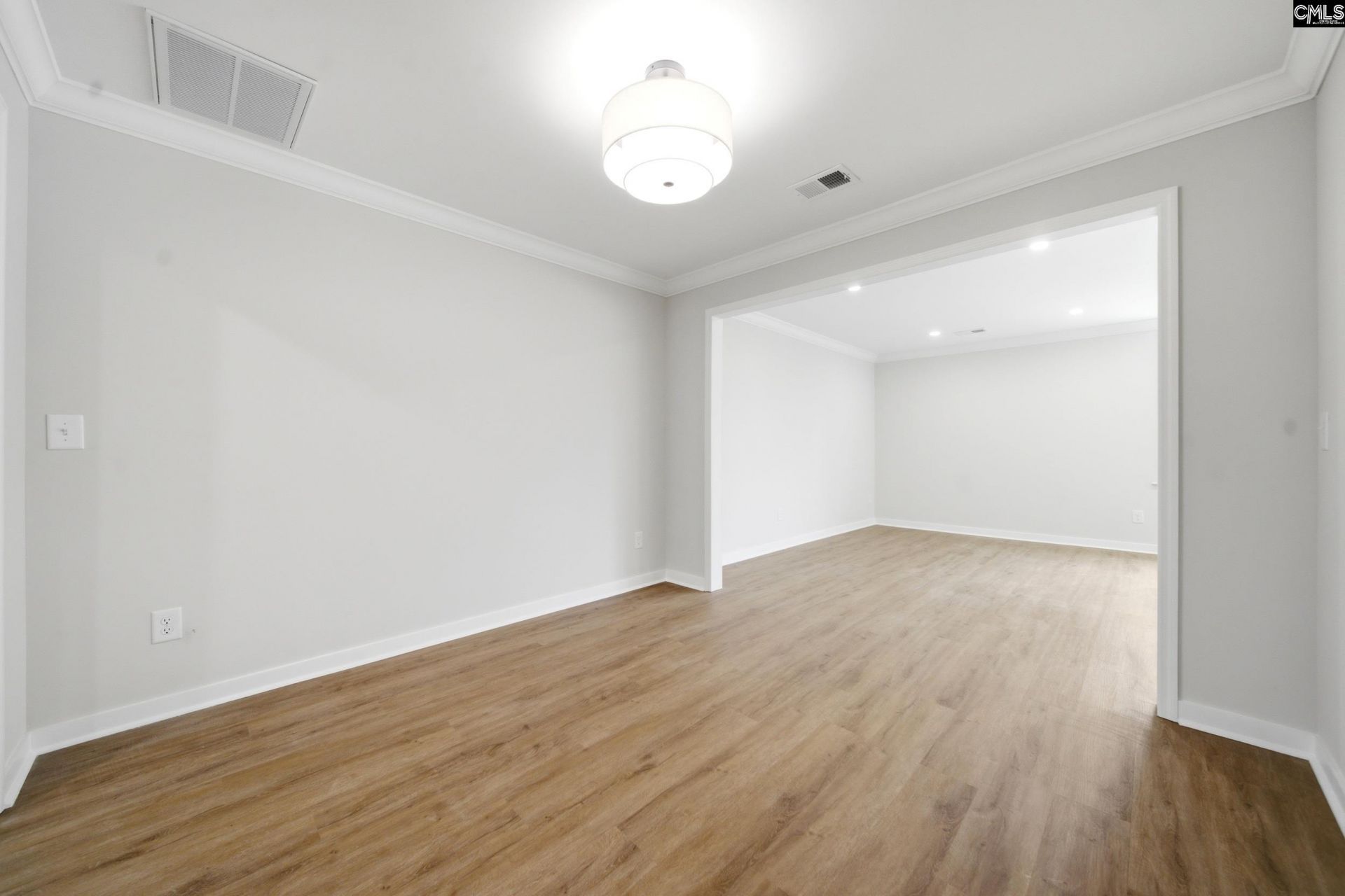 401 Shelton Drive  Photo 7