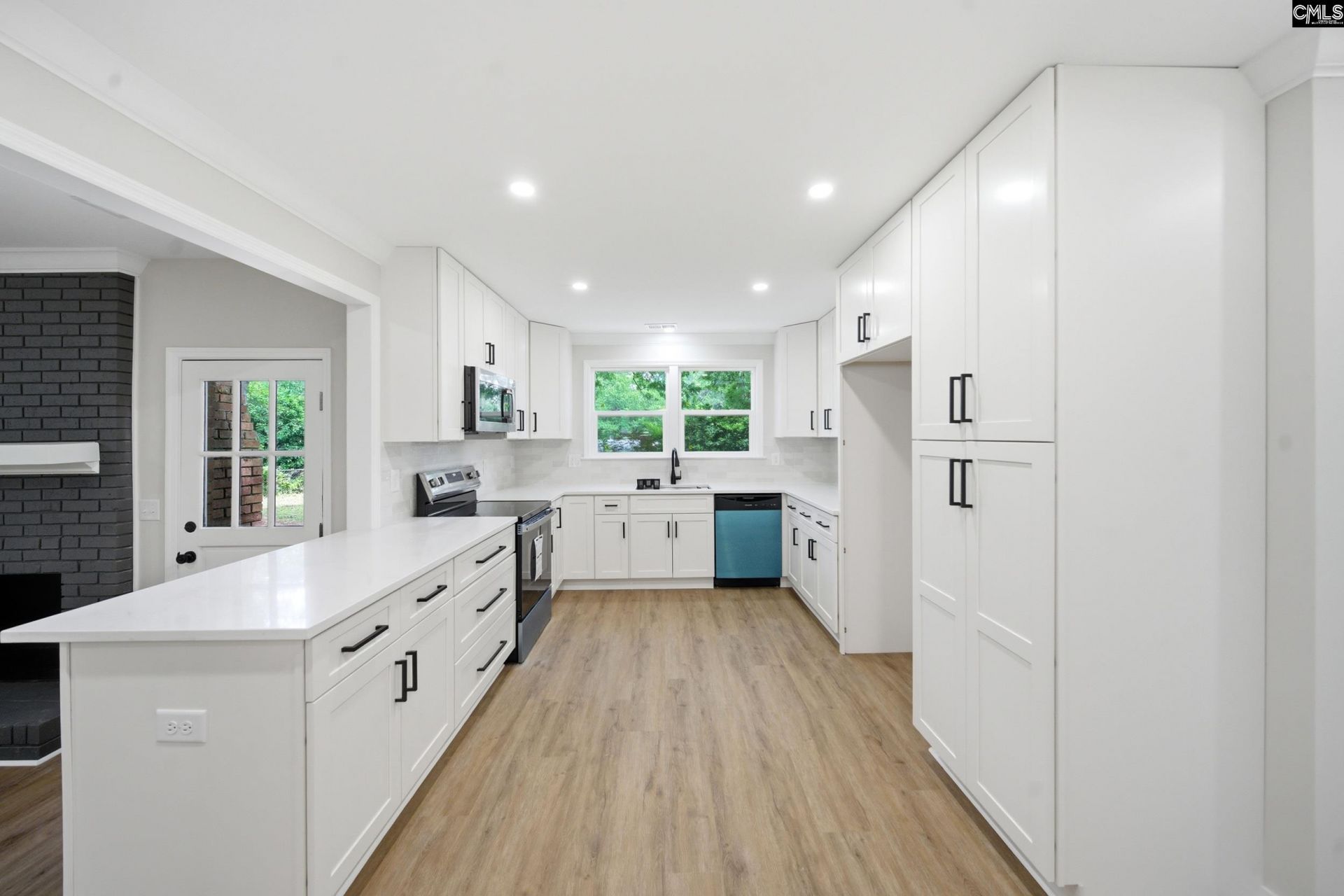 401 Shelton Drive  Photo 8