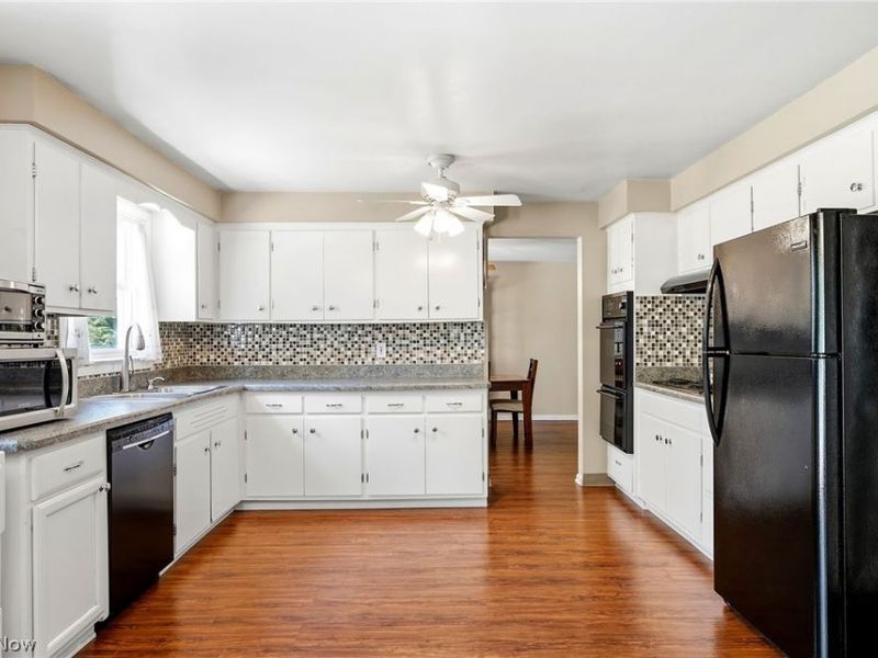 11341 Willow Hill Drive, Chesterland, OH 44026 Photo 9