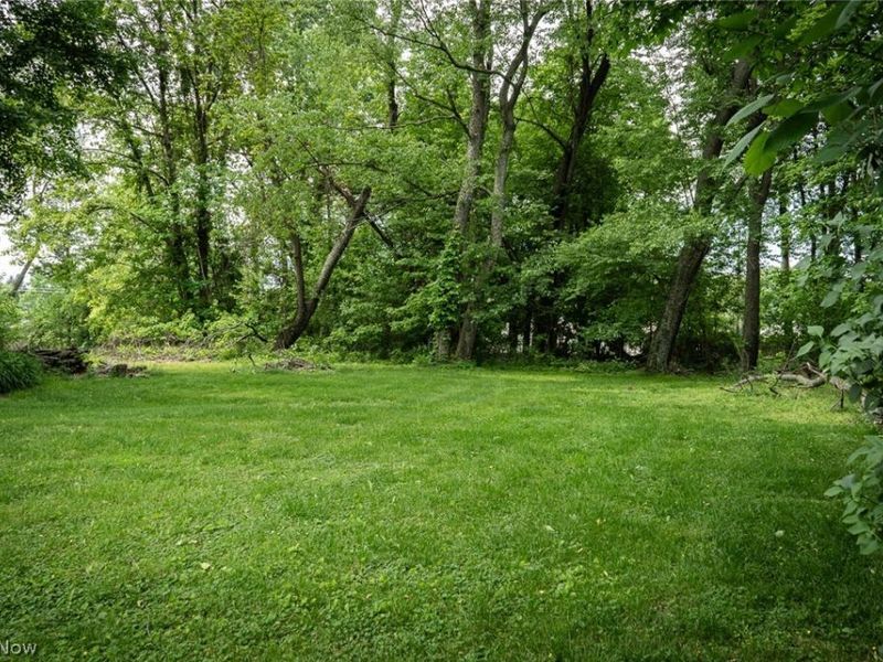 1211 Kingston Road , Uniontown, OH 44685 Photo 20