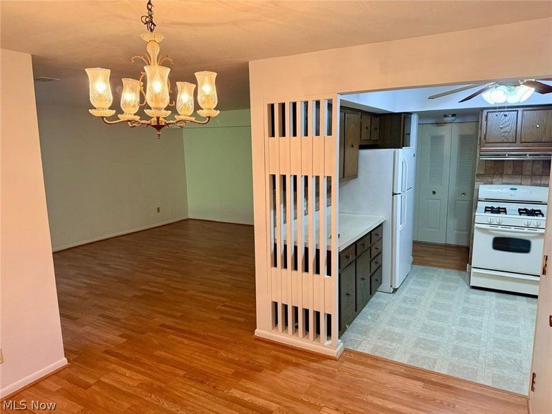 6250 Greenwood Parkway , Unit 202, Northfield Village, OH 44067 Photo 3