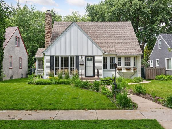4145 Zenith Avenue N, Robbinsdale, MN 55422