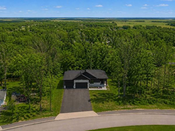1407 Mineral Springs Parkway, Owatonna, MN 55060
