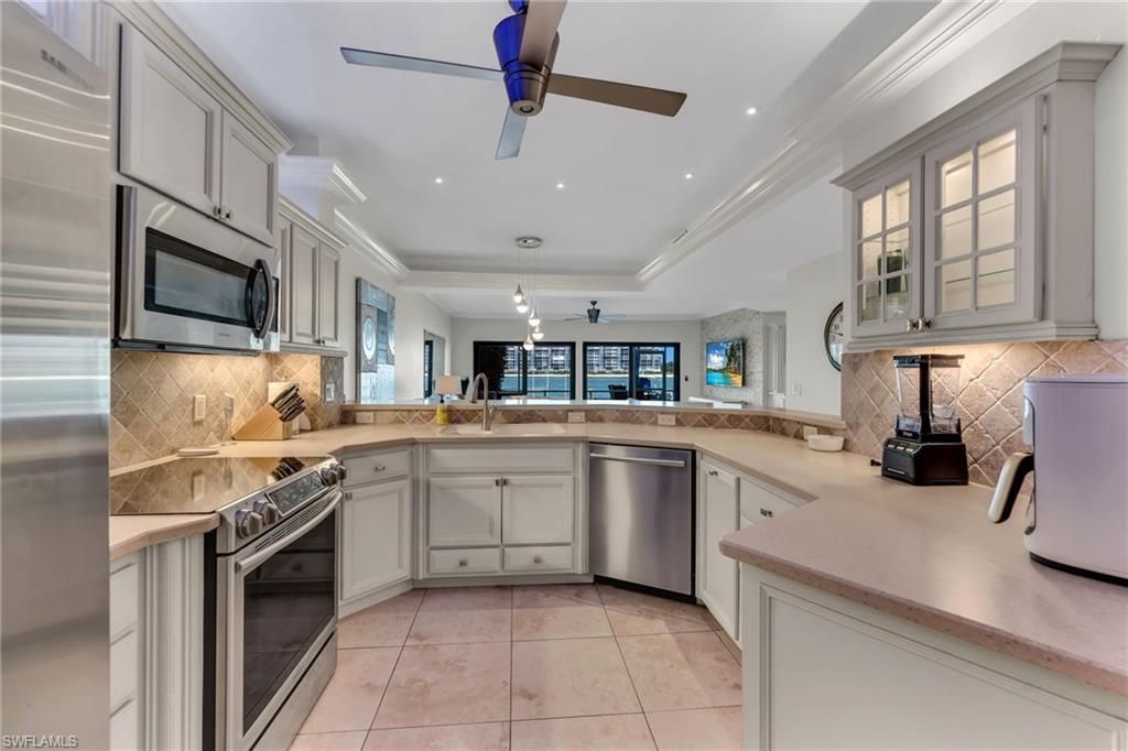 504 La Peninsula Blvd , Unit 504, Naples, FL 34113 Photo