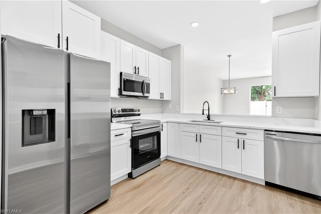 3610 Pine Oak Cir, Unit 106, Fort Myers, FL 33916 Photo