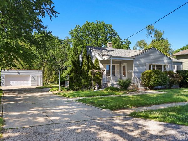 281 Chestnut Street , Antioch, IL 60002