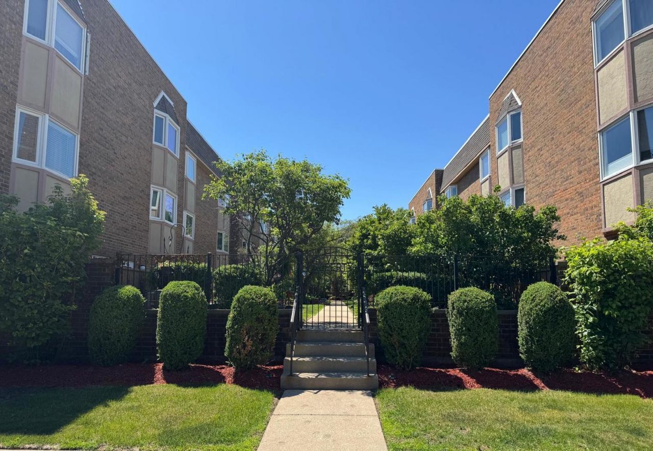 7230 Washington Boulevard , Forest Park, IL 60130
