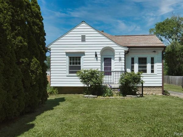 2700 Hallman Avenue , Waterford Twp, MI 48328