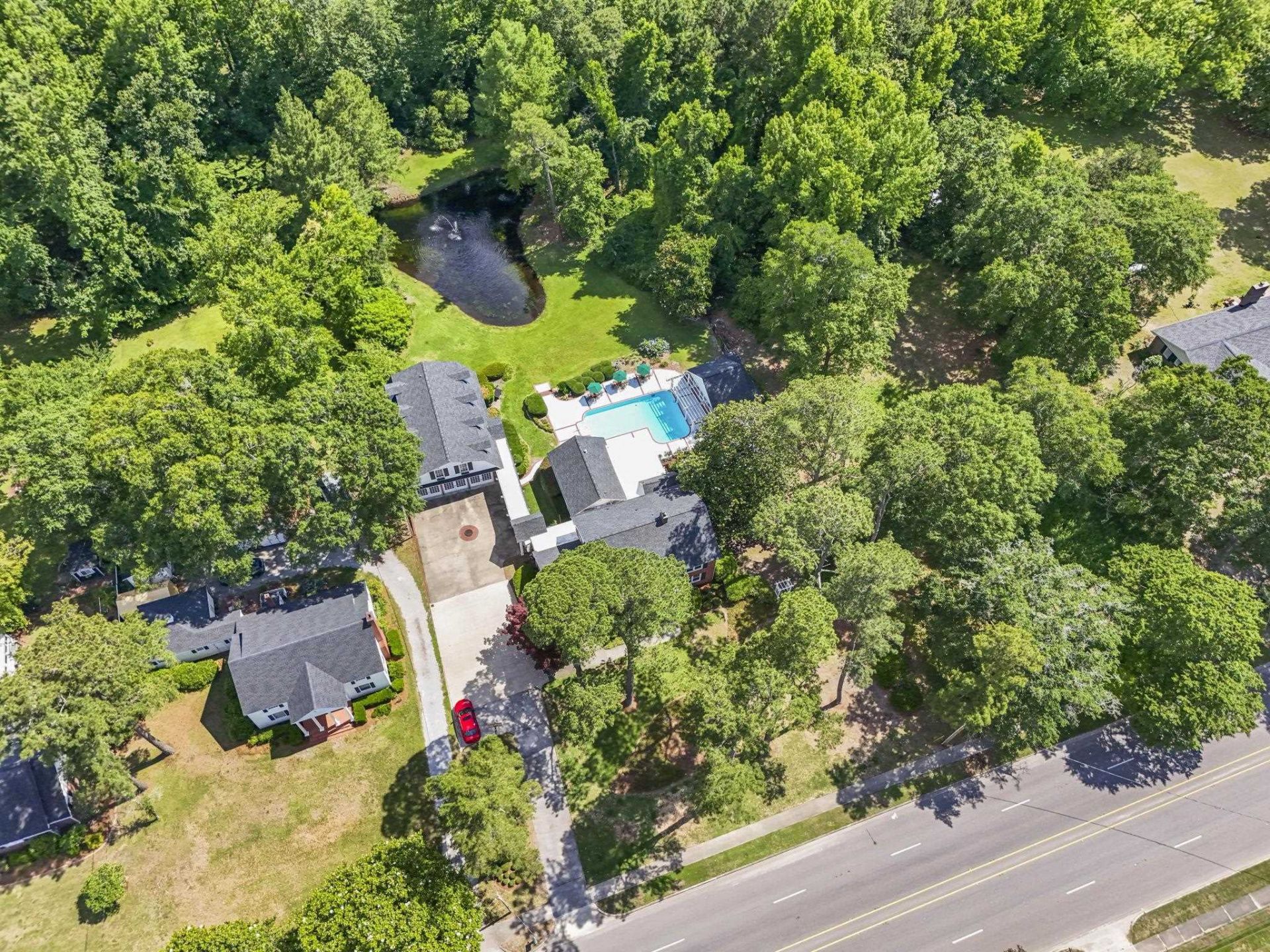 5622 Main St.  Photo 11