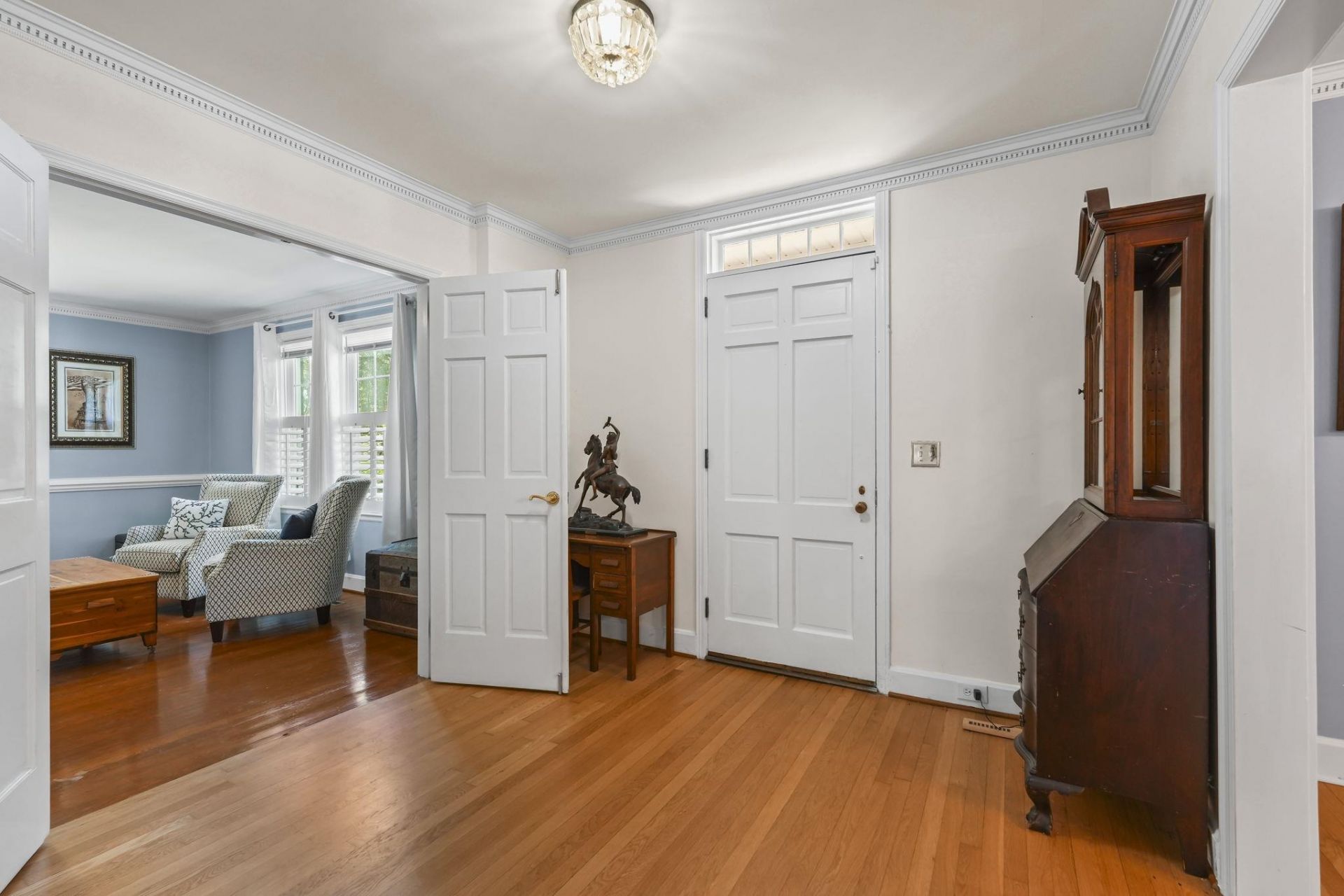 5622 Main St.  Photo 17